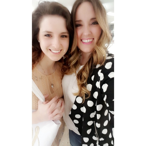 Meet your Posher, Maggie - Picture 1 of 1